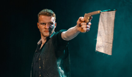 Rsz cian hoyne as andrew connor